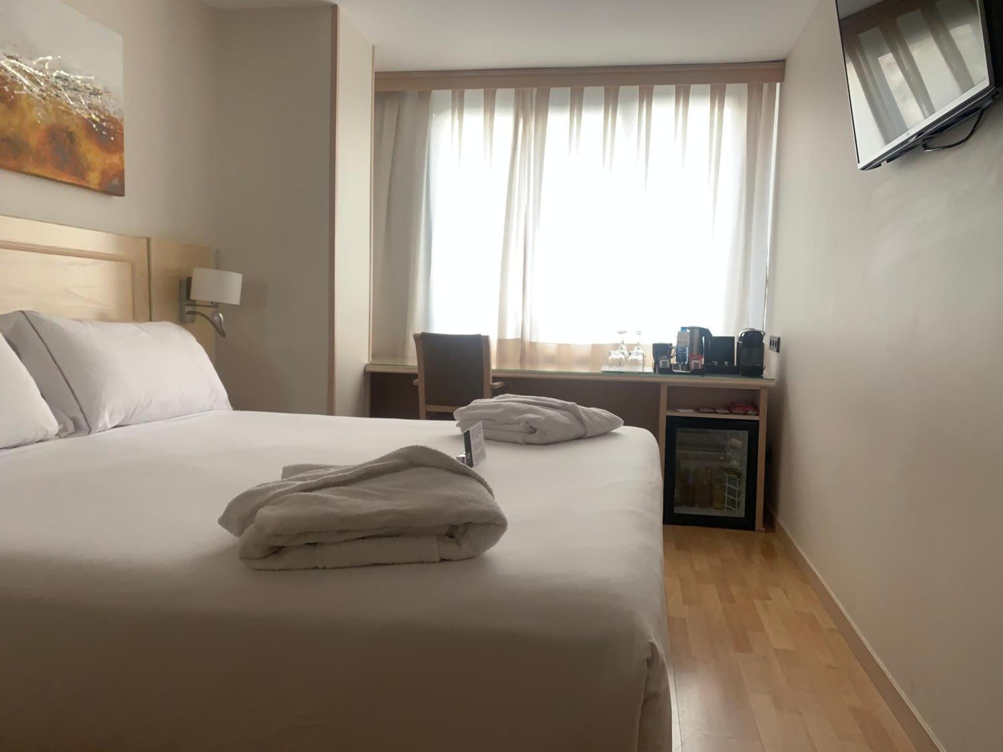 Luze Castellana Hotel Madrid Exterior photo