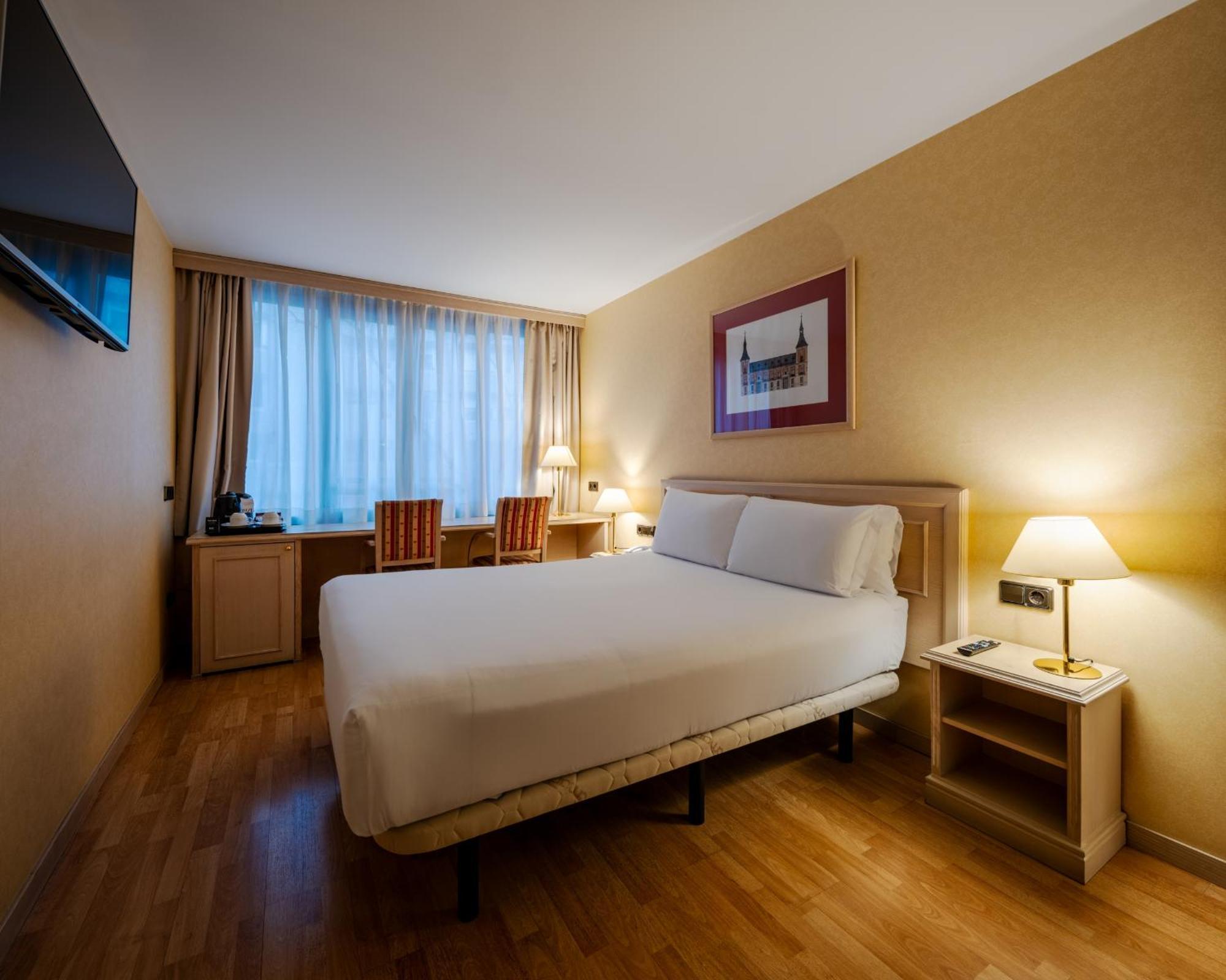 Luze Castellana Hotel Madrid Exterior photo